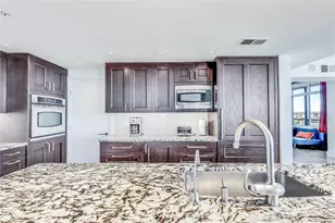 54 Rainey St, Austin, TX 78701 - Photo 14