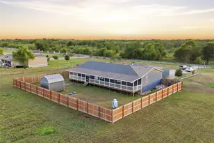2709 Co Rd 463, Elgin, TX 78621 - Photo 26
