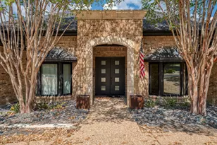 3908 Edwards Mountain Dr, Austin, TX 78731 - Photo 4