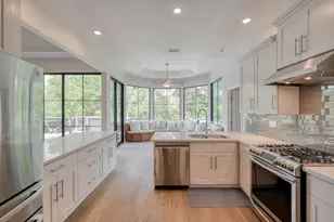 3908 Edwards Mountain Dr, Austin, TX 78731 - Photo 10