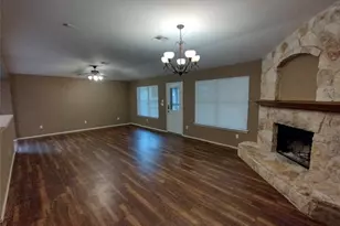 136 Trinity Dr, Kyle, TX 78640 - Photo 8