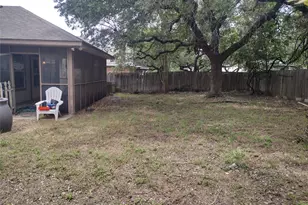 136 Trinity Dr, Kyle, TX 78640 - Photo 4