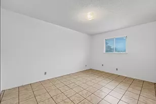 3427 Willowrun Dr, Austin, TX 78704 - Photo 10