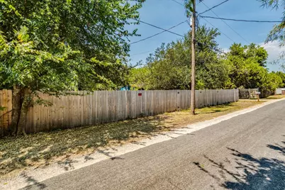 248 Chaparral Drive, Liberty Hill, TX 78642 - Photo 4