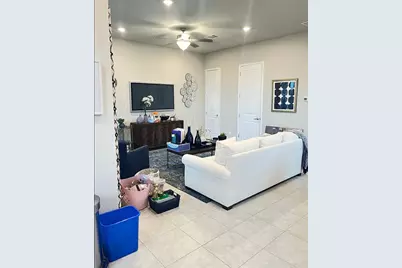 1015 Vista View Drive #202, Georgetown, TX 78626 - Photo 4