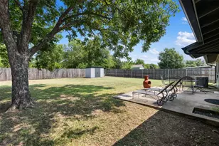 1107 E 17th St, Georgetown, TX 78626 - Photo 36