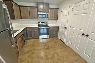 977 Cline Dr, Copperas Cove, TX 76522 - Photo 2