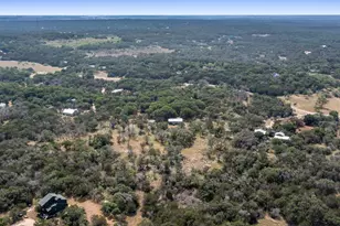 601 Deertrail Dr, San Marcos, TX 78666 - Photo 10