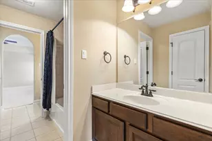 111 Whitley Dr, Austin, TX 78738 - Photo 30