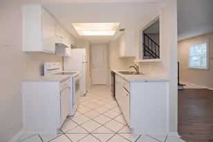 925 Chisholm Cove, Round Rock, TX 78681 - Photo 10