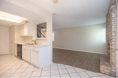 925 Chisholm Cove, Round Rock, TX 78681 - Photo 10