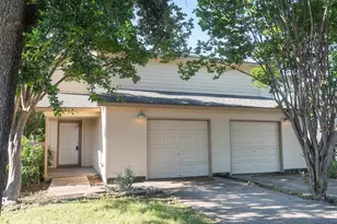 925 Chisholm Cove, Round Rock, TX 78681 - Photo 2