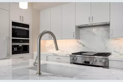 200 Congress Avenue #15E, Austin, TX 78701 - Photo 12