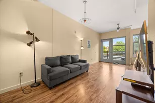 711 W 26th St, Austin, TX 78705 - Photo 12