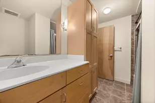 711 W 26th St, Austin, TX 78705 - Photo 18