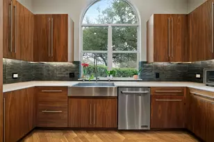 712 Furlong Dr, Austin, TX 78746 - Photo 8