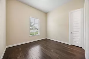 365 Arapaho Dr, Kyle, TX 78640 - Photo 12