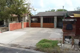 1113 Ebert Ave, Austin, TX 78721 - Photo 1
