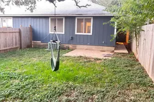 4507 Dorsett Oaks Cir, Austin, TX 78727 - Photo 24