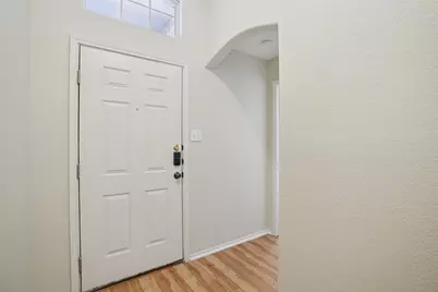 410 S Water Lane, New Braunfels, TX 78130 - Photo 4