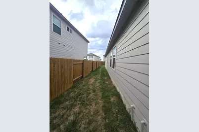 133 Boulder Ridge Trail, Liberty Hill, TX 78642 - Photo 24