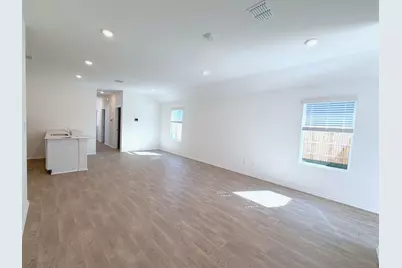 202 Constanza Trail, Bastrop, TX 78602 - Photo 4