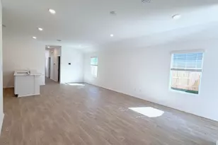 202 Constanza Trl, Bastrop, TX 78602 - Photo 4