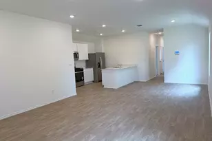 202 Constanza Trl, Bastrop, TX 78602 - Photo 6