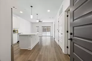 2220 Webberville Rd, Austin, TX 78702 - Photo 2