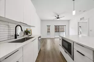 2220 Webberville Rd, Austin, TX 78702 - Photo 6