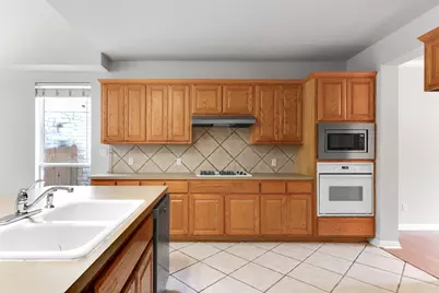 11133 Sandstone Trail, Austin, TX 78750 - Photo 14
