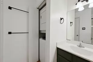 2450 Wickersham Ln, Austin, TX 78741 - Photo 18