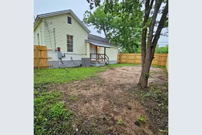 401 Shaw Street, Taylor, TX 76574 - Photo 38