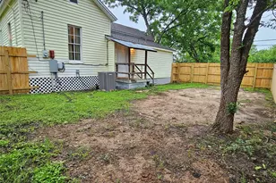 401 Shaw St, Taylor, TX 76574 - Photo 38