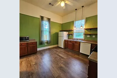 401 Shaw Street, Taylor, TX 76574 - Photo 14