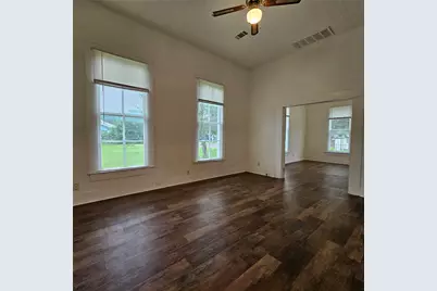 401 Shaw Street, Taylor, TX 76574 - Photo 20