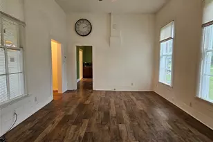 401 Shaw St, Taylor, TX 76574 - Photo 18