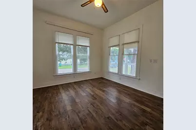 401 Shaw Street, Taylor, TX 76574 - Photo 24
