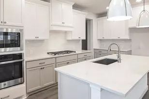 600 Bay Breeze Dr, Kyle, TX 78640 - Photo 2