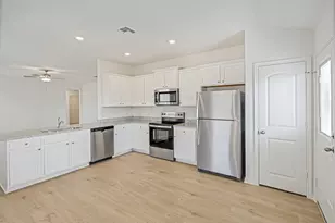 14616 Wahlbergs Wy, Elgin, TX 78621 - Photo 4