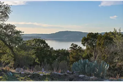 7312 Pace Ravine Drive, Lago Vista, TX 78645 - Photo 14