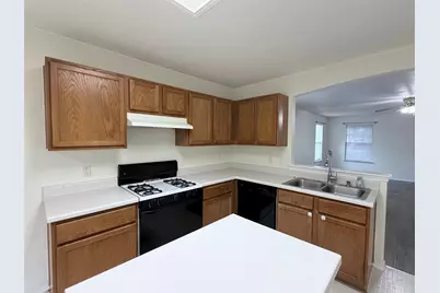 612 Elizabeth Lane, Bastrop, TX 78602 - Photo 8