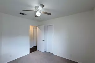 612 Elizabeth Ln, Bastrop, TX 78602 - Photo 16