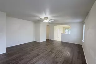 612 Elizabeth Ln, Bastrop, TX 78602 - Photo 4