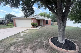 612 Elizabeth Ln, Bastrop, TX 78602 - Photo 2