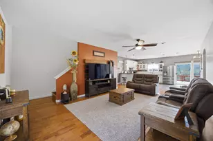 123 Meadowood Dr, Elgin, TX 78621 - Photo 8