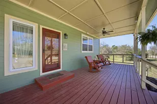 123 Meadowood Dr, Elgin, TX 78621 - Photo 4