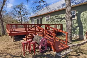 123 Meadowood Dr, Elgin, TX 78621 - Photo 32