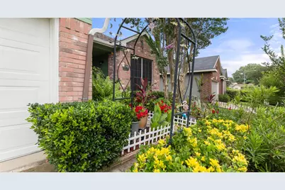 5403 Lark Creek Drive, Austin, TX 78744 - Photo 28