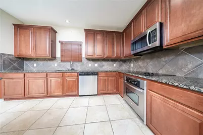 413 Kissing Oak Drive, Austin, TX 78748 - Photo 2